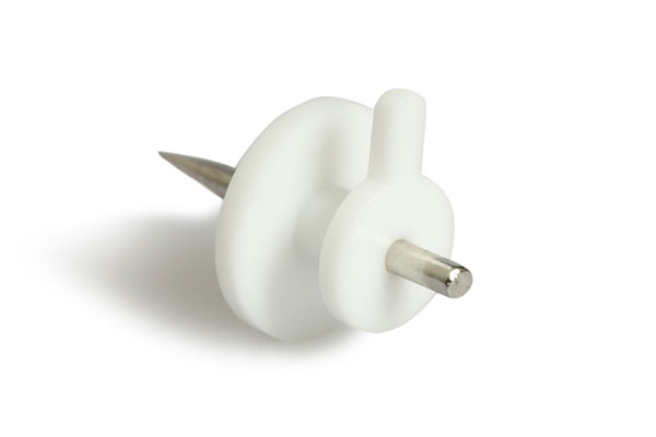 CUELGA FACIL 1 CLAVO BASE ANCHA (Blister 8p)